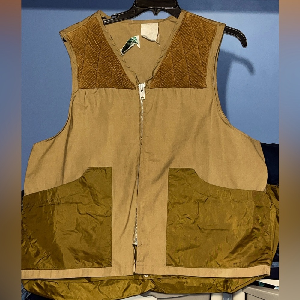 VINTAGE Chief Hunting Shooting CORDUROY nylon game BIG POCKETS brown VEST XL USA